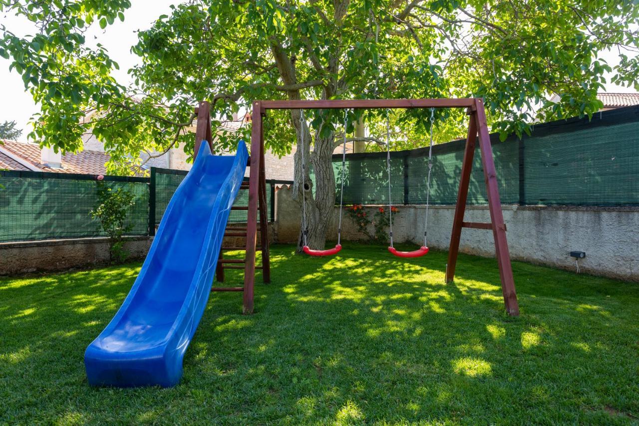 Villa Anavi Bicici Exterior photo